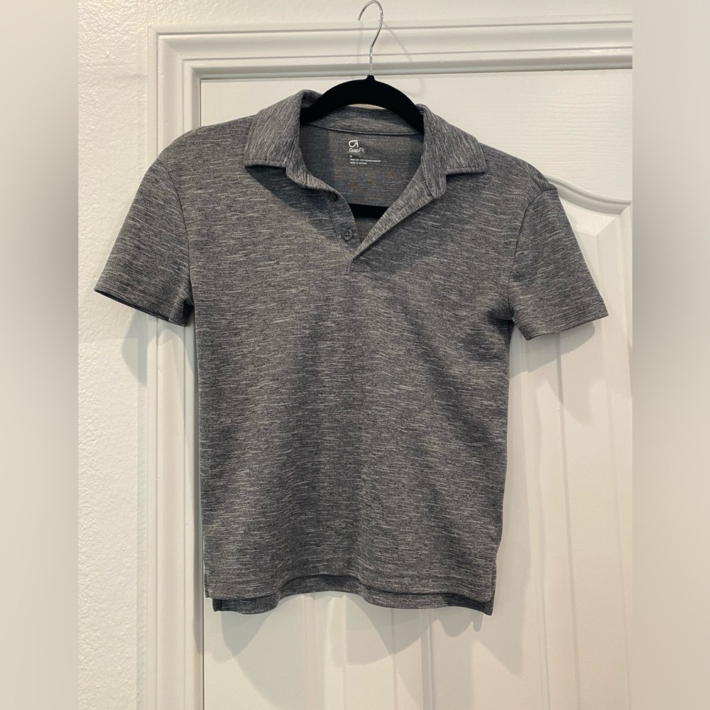 Gap boys polo. Size medium. Gray.